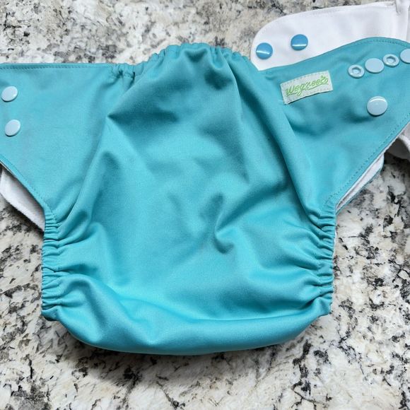 Wegreeco Cloth Diapers 6 Diapers 6 Inserts - Picture 9 of 13